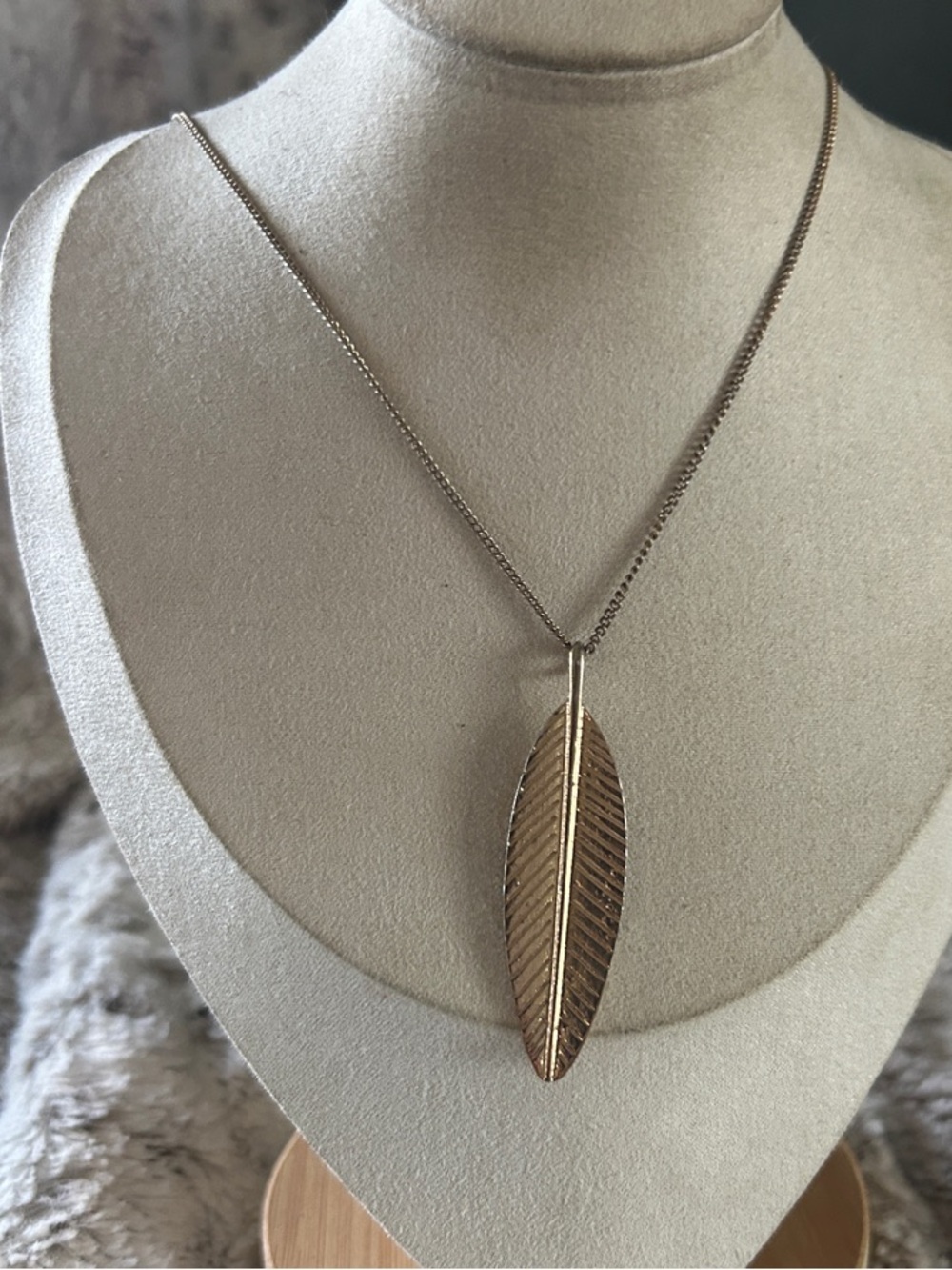 & Other Stories Gold Leaf Pendant Necklace